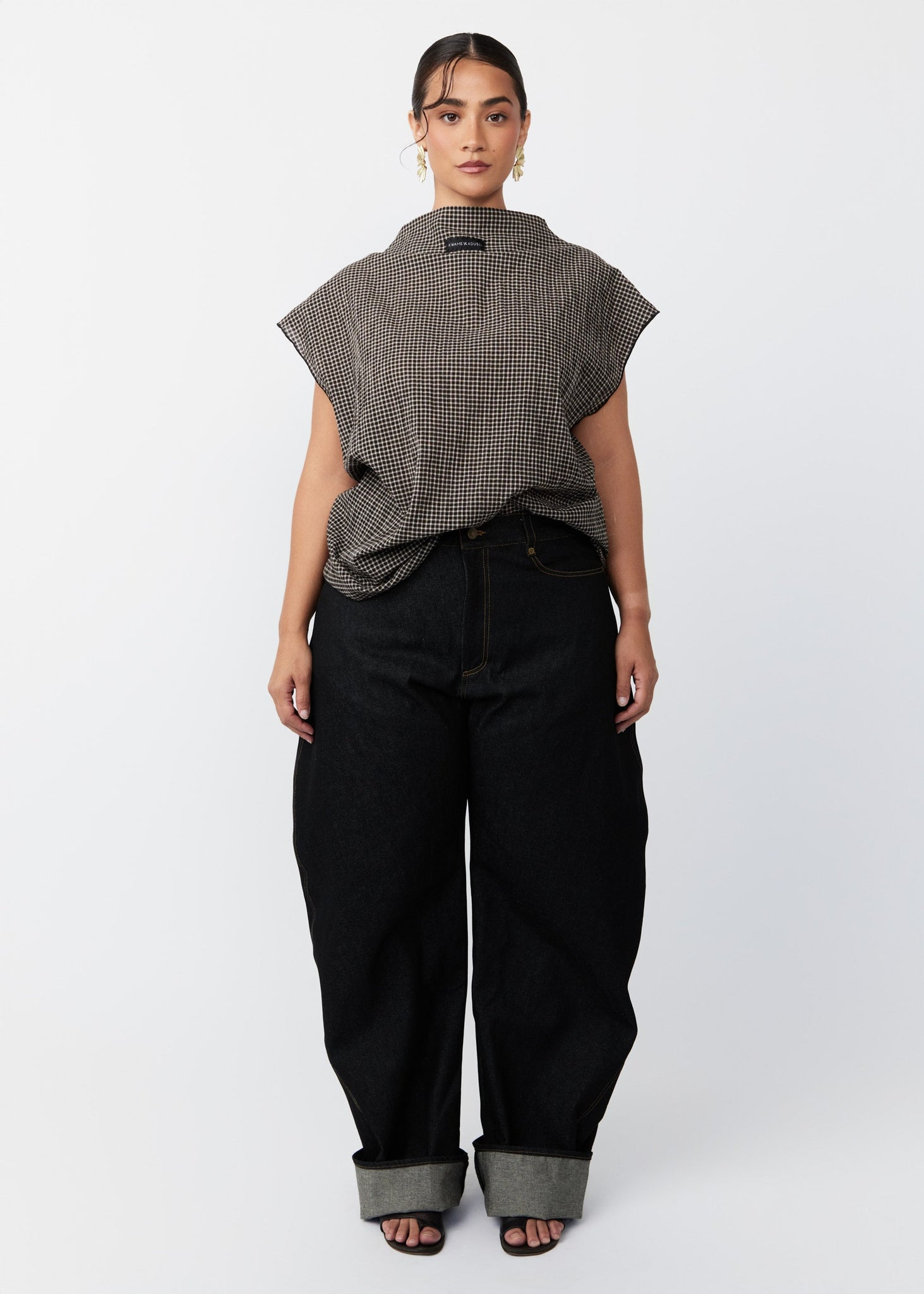 KADO CURVED DENIM PANTS
